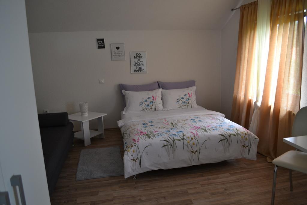 Guesthouse Zalac Slunj Exterior photo